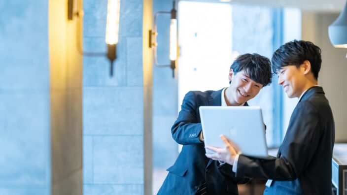 管理職の人材育成方法とは？管理職に求められる役割やスキル、育成におけるポイントを解説 